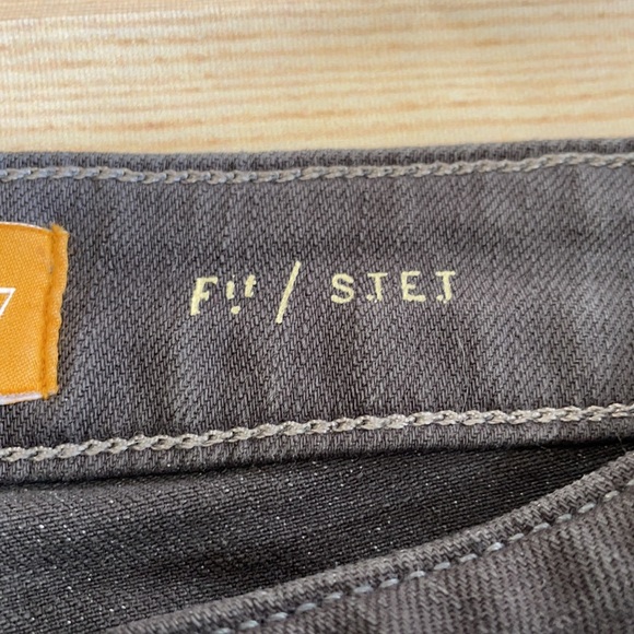 Pilcro Grey Shorts - Picture 4 of 9